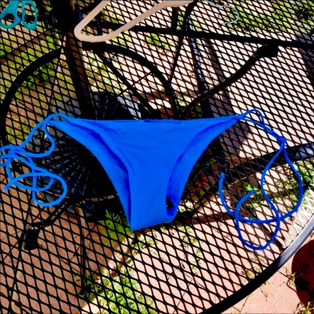 Tavik bikini bottom